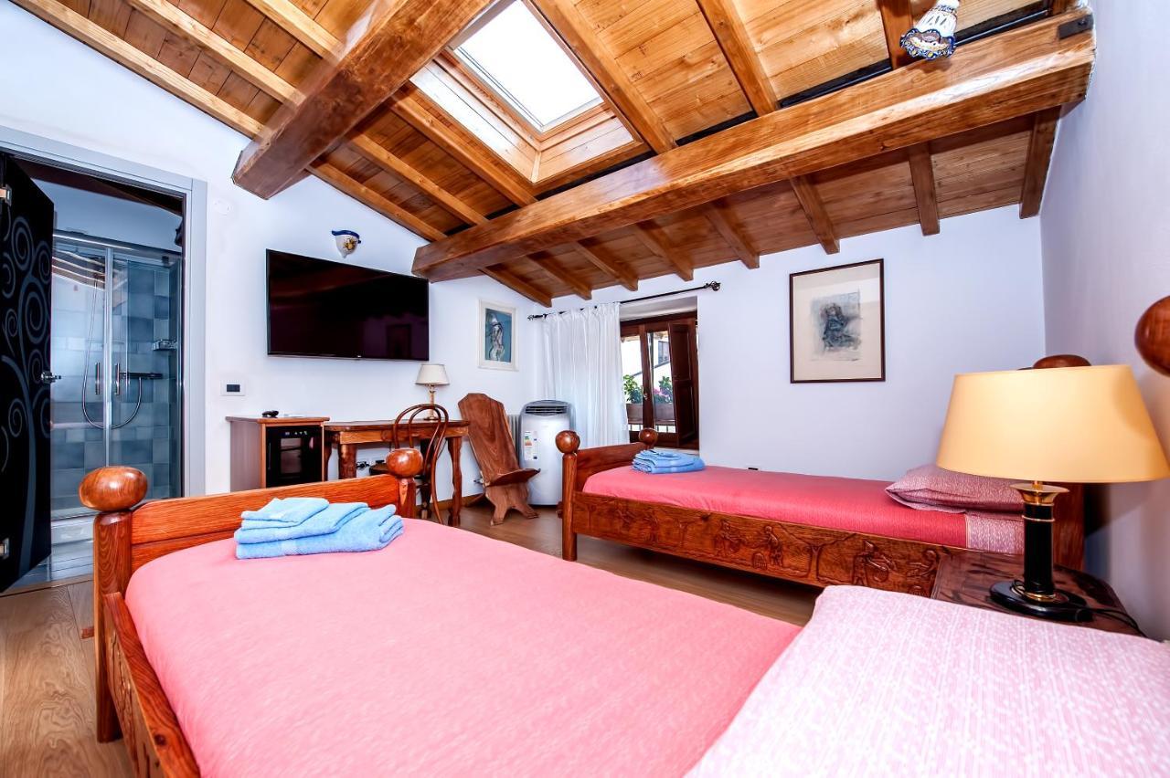 B&B Bone Novelle Dimora Storica Palazzo Zuzi L'Aquila Bagian luar foto
