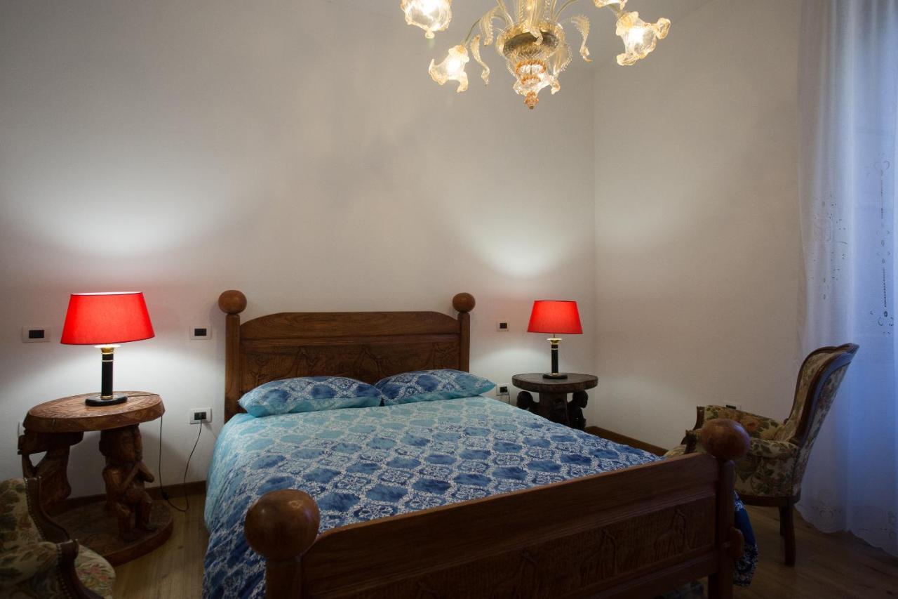 B&B Bone Novelle Dimora Storica Palazzo Zuzi L'Aquila Bagian luar foto