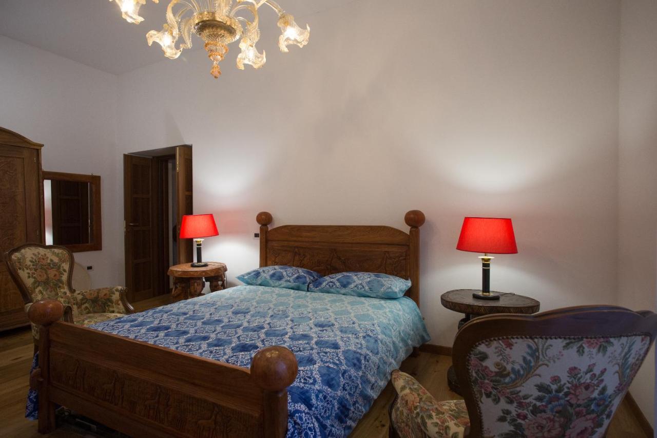 B&B Bone Novelle Dimora Storica Palazzo Zuzi L'Aquila Bagian luar foto